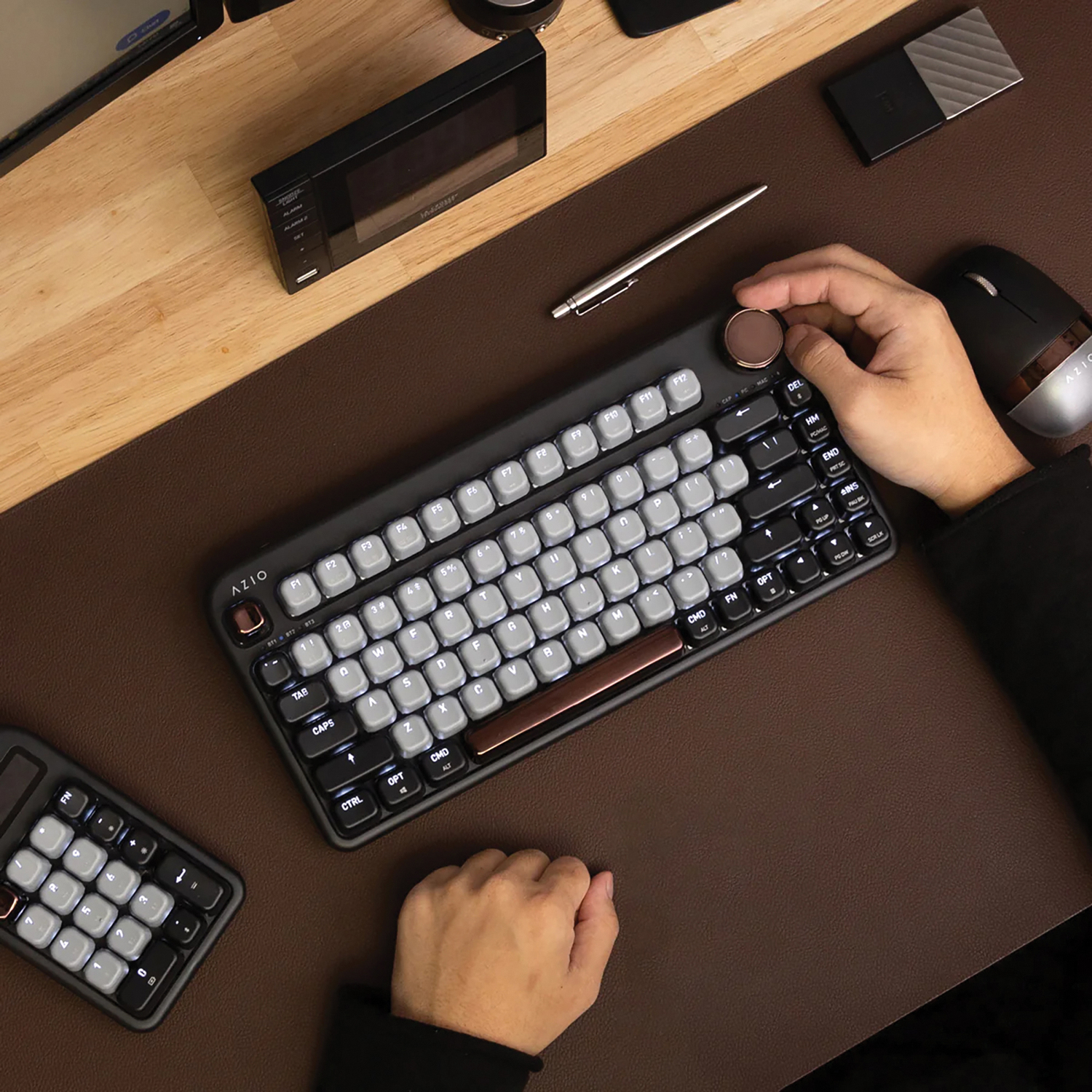 AZIO IZO Bluetooth and USB Mechanical Computer Keyboard, Blue Switches... - Picture 18 of 18
