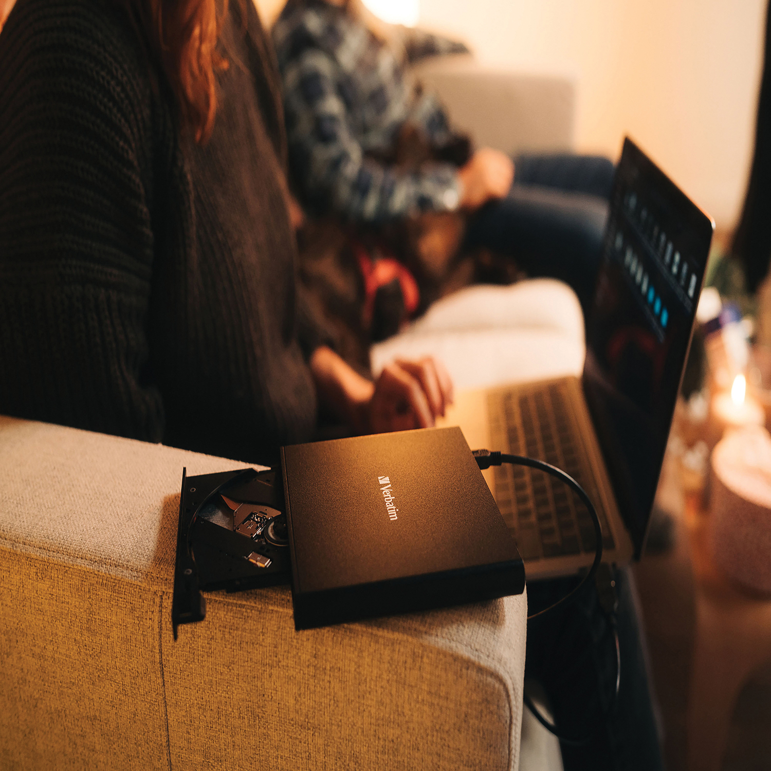 VERBATIM® Lecteur CD/DVD externe Slimline, USB-A/USB-C - Photo 4/8
